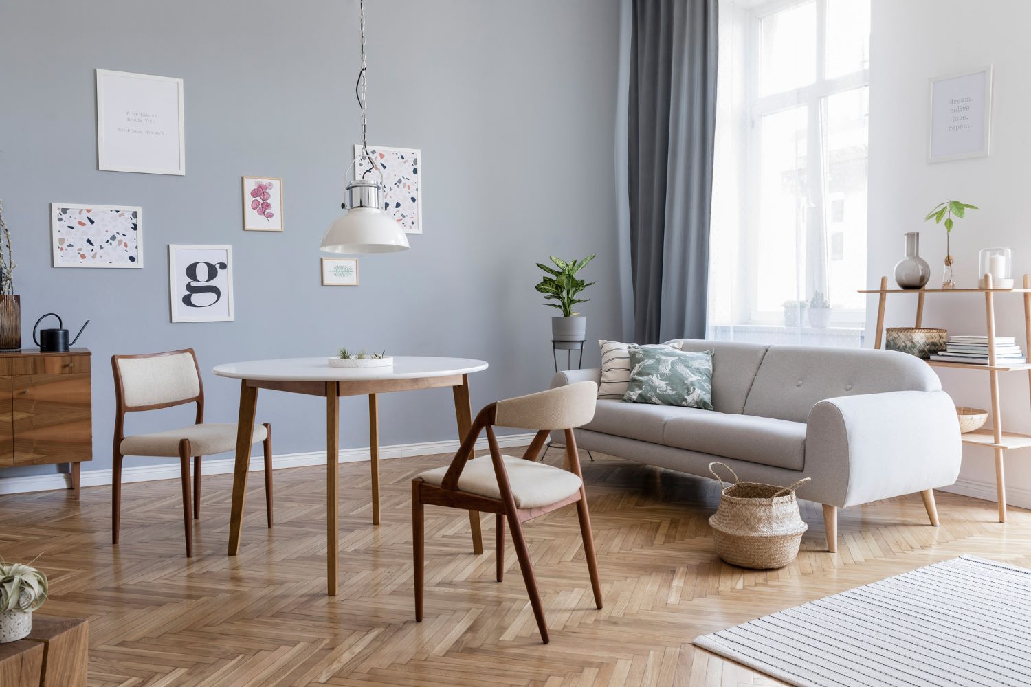 Doskonałe deski podłogowe z drewna – jak wybrać najlepsze dla swojego domu