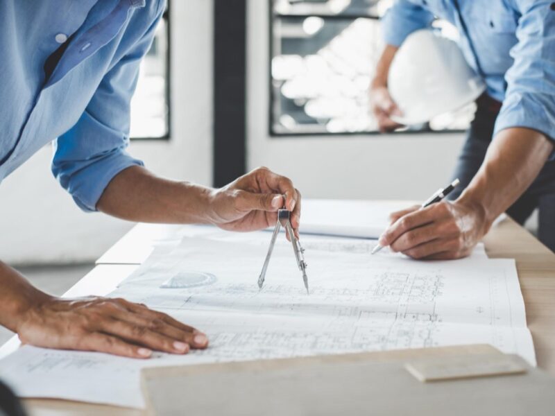 Konieczność posiadania OC dla inżyniera budownictwa – wszystko, co musisz wiedzieć