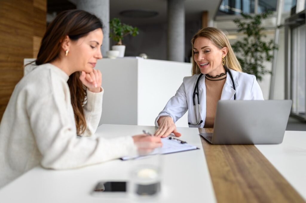 Ubezpieczenie OC jest również wymogiem prawnym dla wszystkich praktykujących lekarzy w wielu krajach